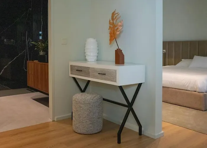 Casa Sol Poente By Tonsdeverde Moure