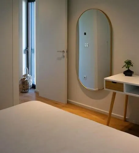 Casa Sol Poente By Tonsdeverde * Moure